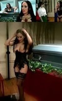 Van Helsing’in Seksi Maceraları erotik film izle